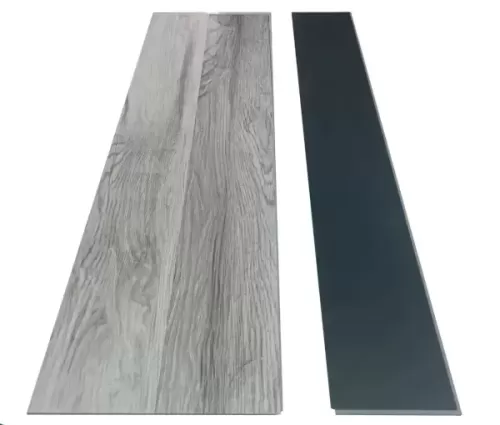 PISO-Plastico-vinilico-MADERA-GRIS